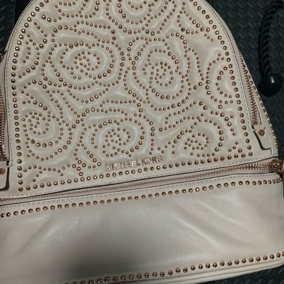 - Michael kors back pack pink with studs - Picture 6 of 13